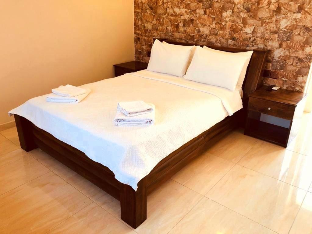 Paradise Karpaz Hotel & Restaurant Rizokarpaso Dış mekan fotoğraf